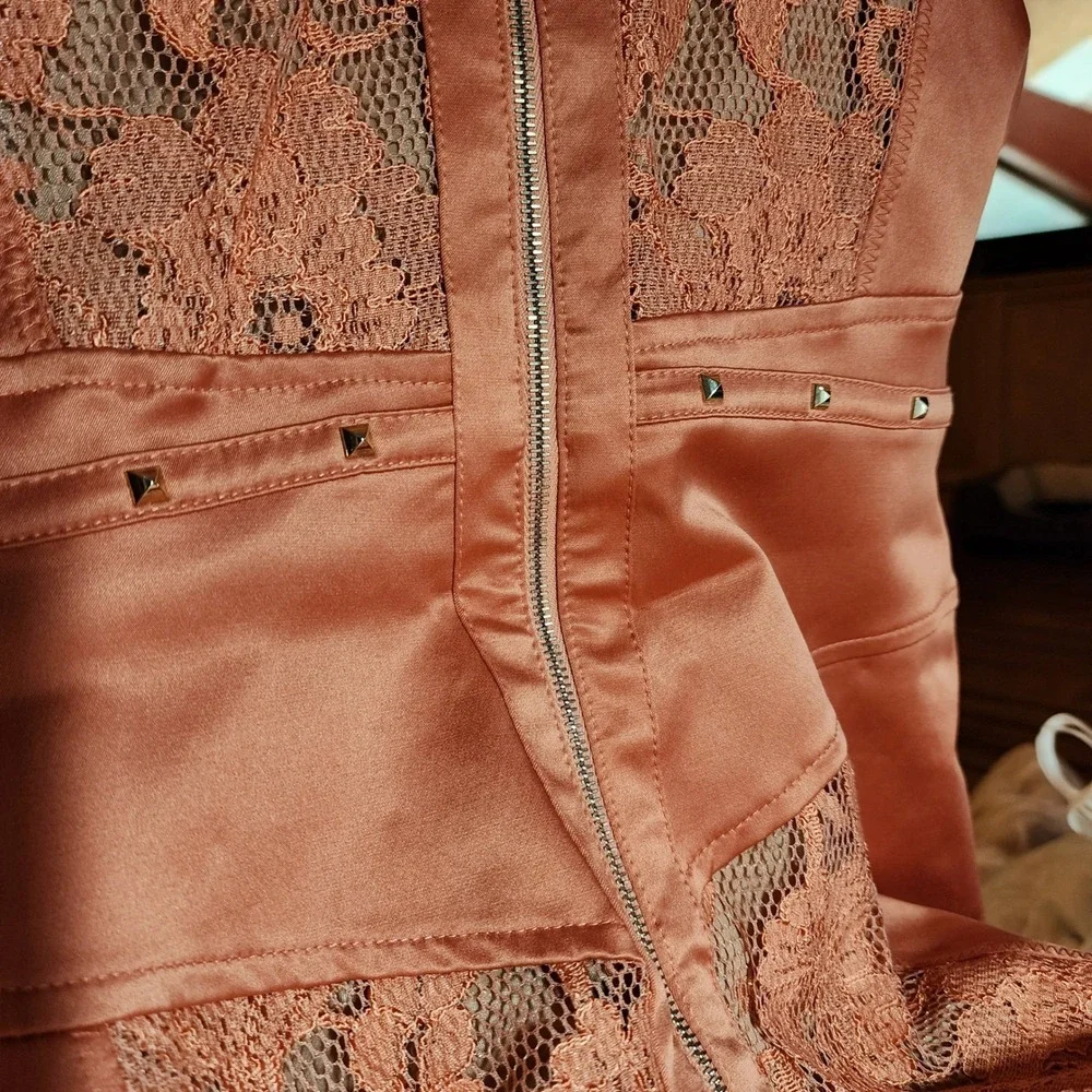Elisabetta Franchi Coral Lace Sheath Dress Studded Short‎ Sleeve Size 44 $487